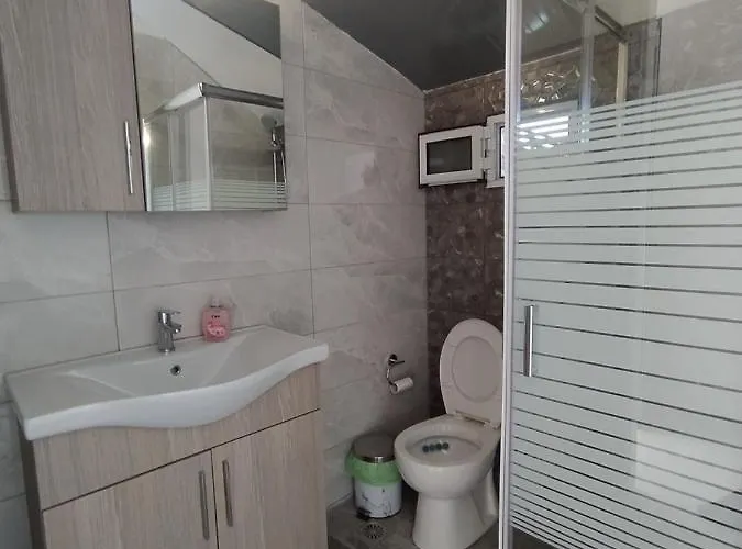Tatil Evi Traditional Detached House With Yard In *